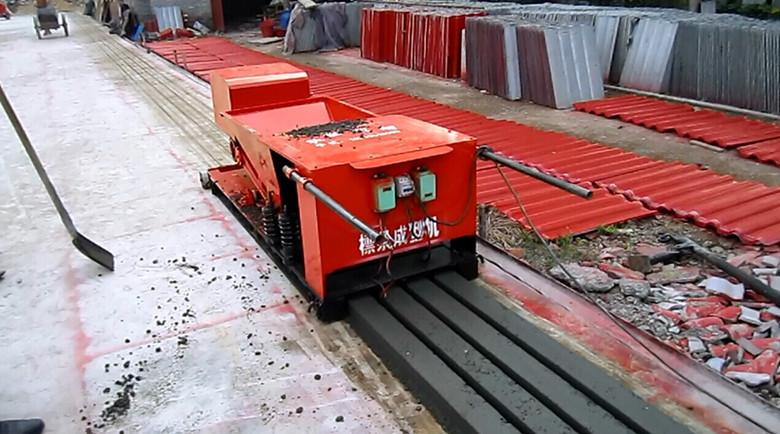 廣西貴港檁條成型機(jī)施工現(xiàn)場